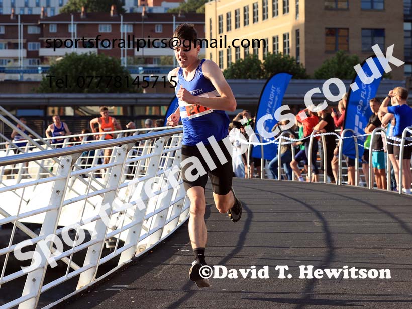 The 2024 Quayside 5k Road Race, Newcastle/Gateshead.  Photo: David T. Hewitson/Sports for All Pics